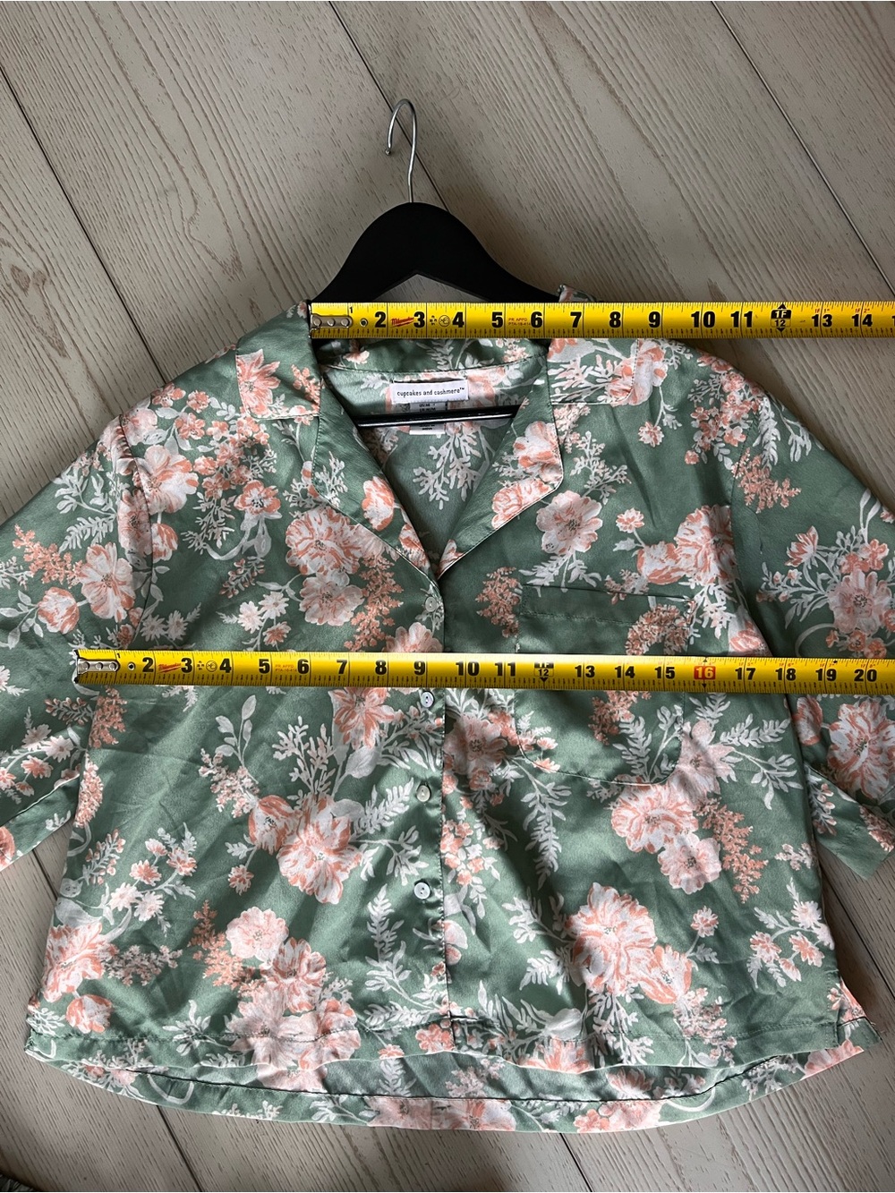 cupcakes & cashmere Sage Floral Button-Up Top with Peach Accents - Picture 9 of 10